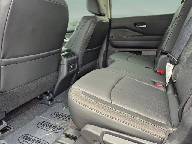 new 2026 Nissan Pathfinder car, priced at $43,412