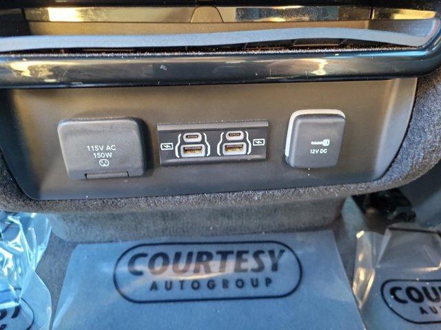 used 2022 Jeep Wagoneer car, priced at $31,352