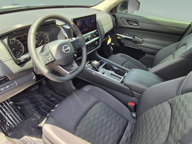 used 2026 Nissan Pathfinder car, priced at $39,639