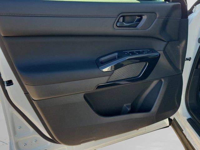 new 2025 Nissan Pathfinder car, priced at $35,989