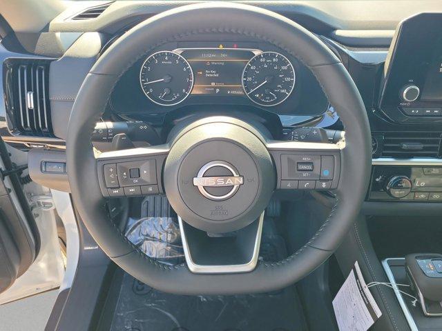 new 2025 Nissan Pathfinder car, priced at $35,989