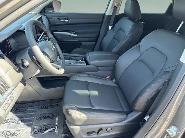 new 2026 Nissan Pathfinder car, priced at $43,922