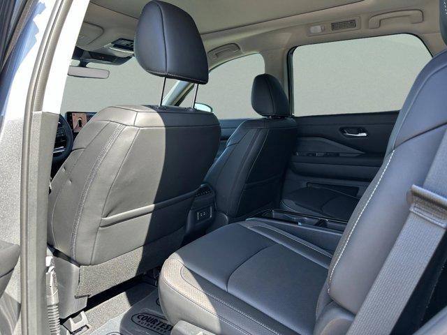 new 2026 Nissan Pathfinder car, priced at $43,922