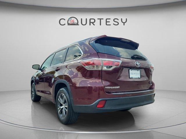 used 2016 Toyota Highlander car, priced at $17,774