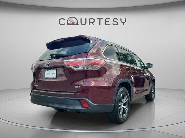 used 2016 Toyota Highlander car, priced at $17,774