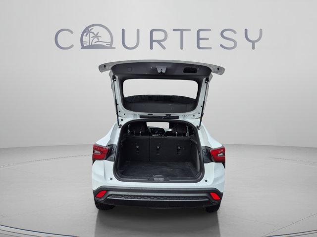 used 2025 Chevrolet Trax car, priced at $20,989