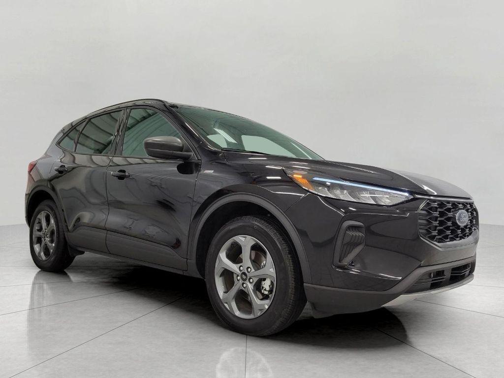 used 2025 Ford Escape car, priced at $25,380