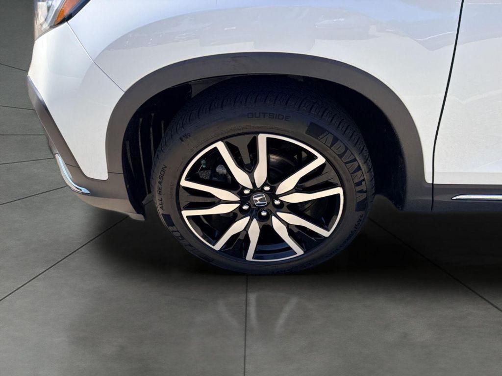 used 2022 Honda Pilot car, priced at $32,246
