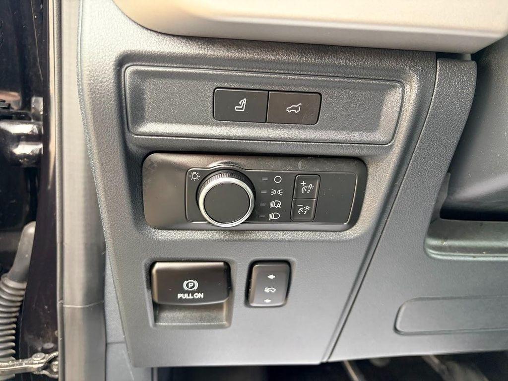 used 2022 Ford Expedition car, priced at $46,996