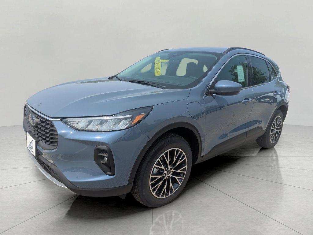 new 2025 Ford Escape PHEV car, priced at $27,216