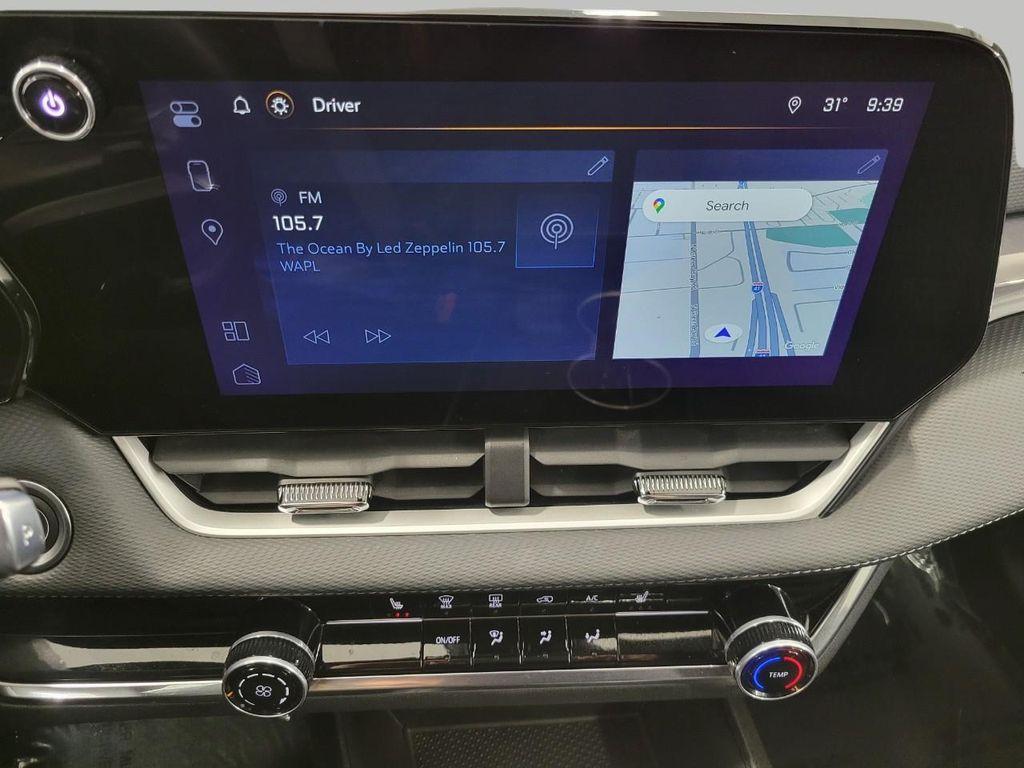 used 2025 Chevrolet Equinox car, priced at $26,459