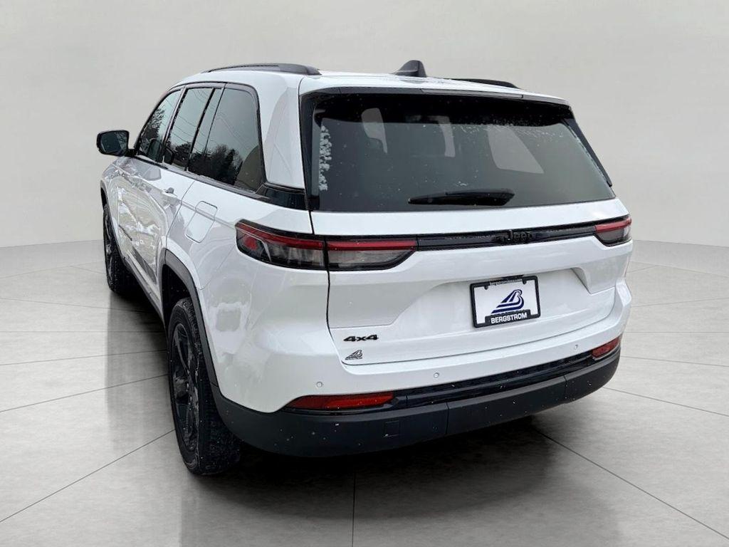 used 2023 Jeep Grand Cherokee car, priced at $27,933