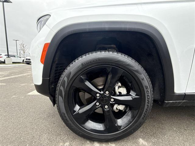 used 2024 Jeep Grand Cherokee car, priced at $36,788