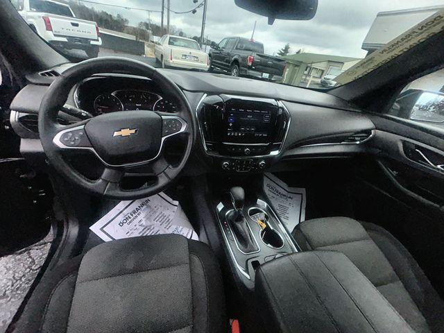 used 2023 Chevrolet Traverse car, priced at $31,855