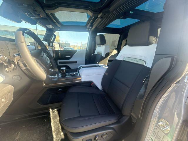 new 2025 GMC HUMMER EV Pickup car, priced at $91,488