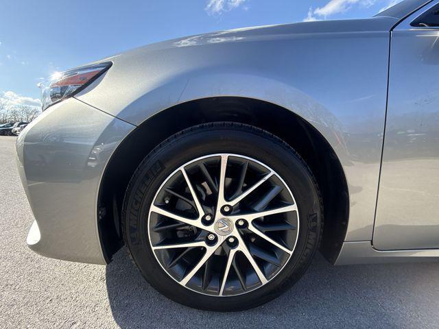 used 2018 Lexus ES 350 car, priced at $27,788