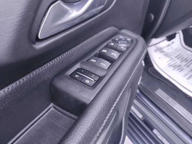 used 2022 GMC Yukon XL car, priced at $48,389