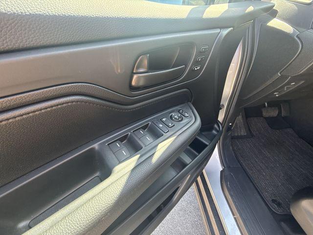 used 2025 Honda Odyssey car, priced at $39,875