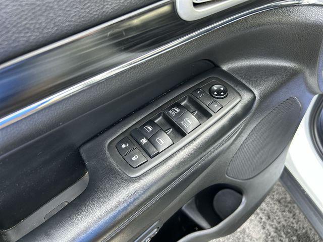 used 2021 Jeep Grand Cherokee car, priced at $22,999