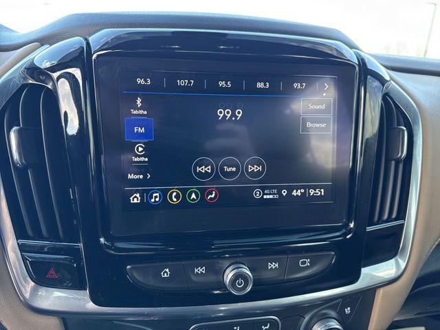 used 2023 Chevrolet Traverse car, priced at $38,800