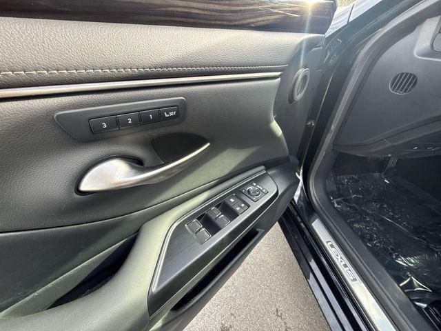 used 2021 Lexus ES 350 car, priced at $32,858