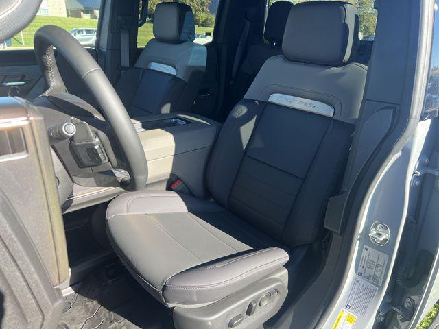 new 2025 GMC HUMMER EV Pickup car, priced at $98,200