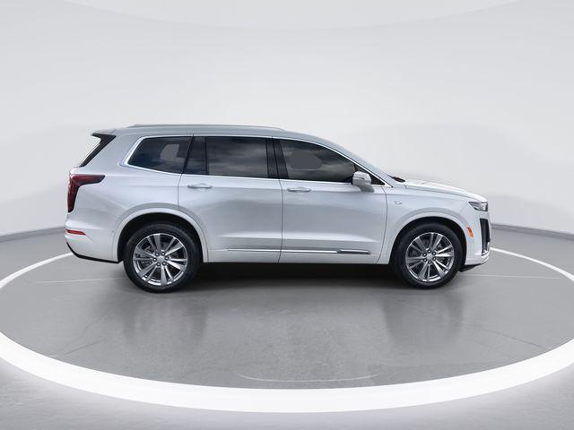 used 2023 Cadillac XT6 car, priced at $37,888