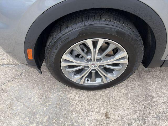 used 2023 Buick Envision car, priced at $25,800