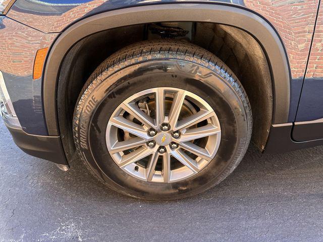 used 2023 Chevrolet Traverse car, priced at $32,490