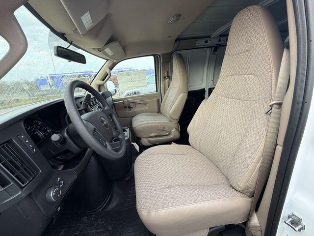new 2026 GMC Savana 2500 car, priced at $45,615