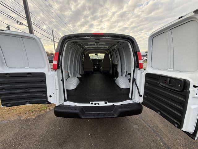 new 2026 GMC Savana 2500 car, priced at $45,615