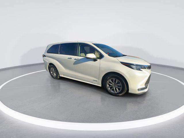 used 2021 Toyota Sienna car, priced at $32,208