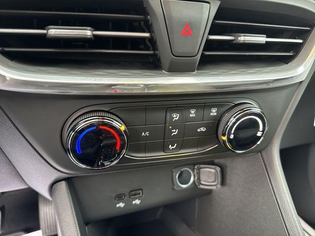 new 2026 Buick Encore GX car, priced at $27,085