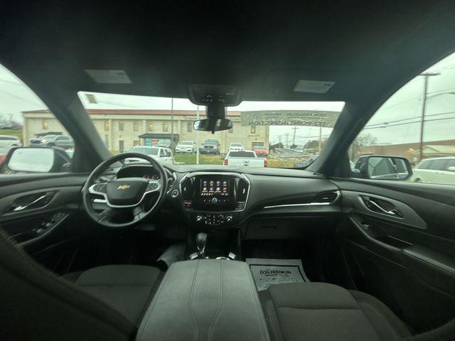 used 2023 Chevrolet Traverse car, priced at $26,977