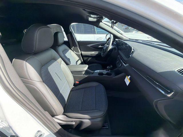 new 2026 Buick Envista car, priced at $25,085