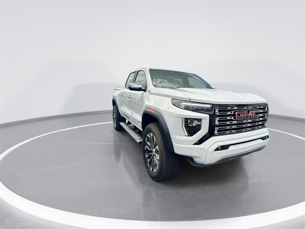 new 2025 GMC Canyon car, priced at $53,620