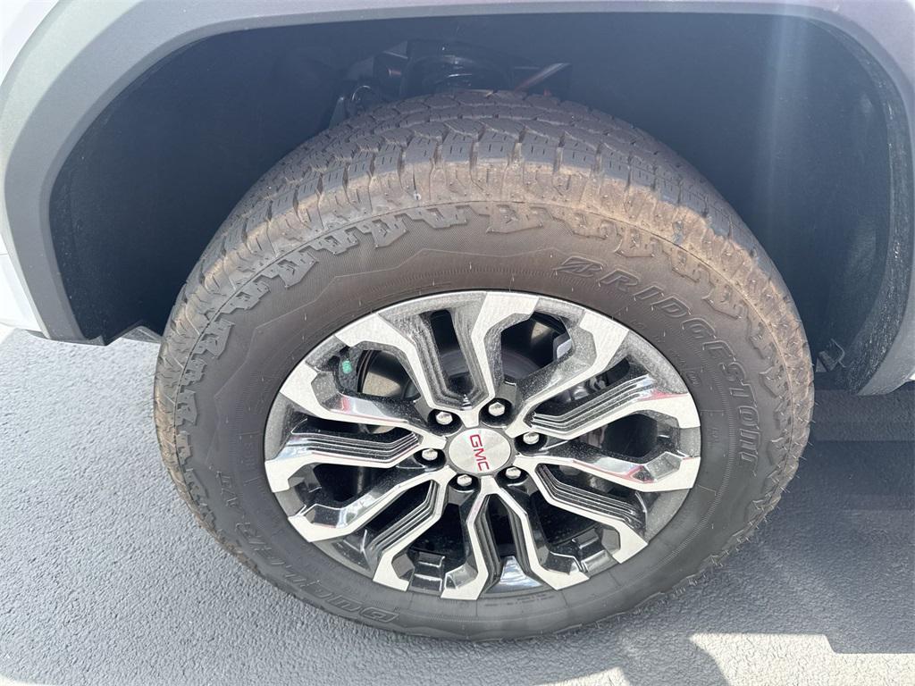 new 2025 GMC Canyon car, priced at $53,620