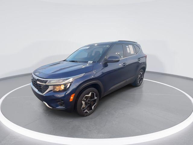 used 2025 Kia Seltos car, priced at $25,800