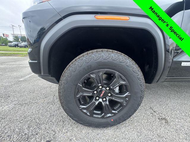 new 2025 GMC Canyon car, priced at $36,590