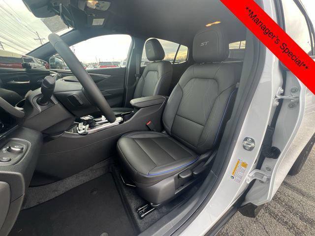 new 2026 Buick Envista car, priced at $26,905
