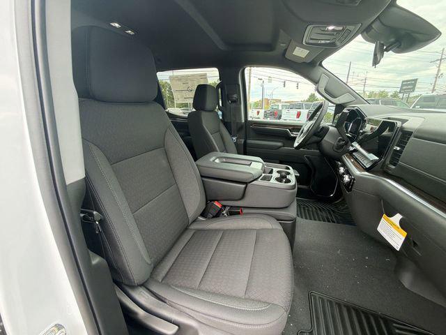 new 2026 GMC Sierra 1500 car, priced at $47,895
