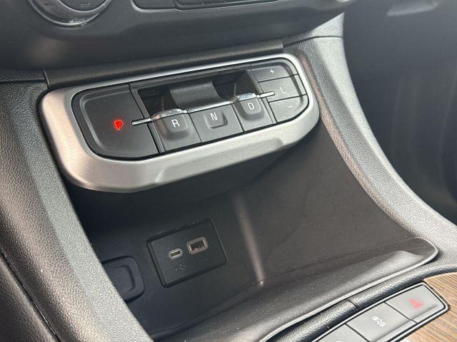 used 2023 GMC Acadia car, priced at $27,994