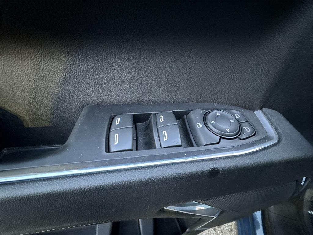 used 2024 Chevrolet Silverado 1500 car, priced at $38,988