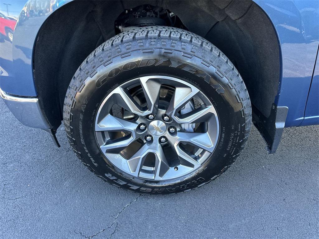 used 2024 Chevrolet Silverado 1500 car, priced at $37,985