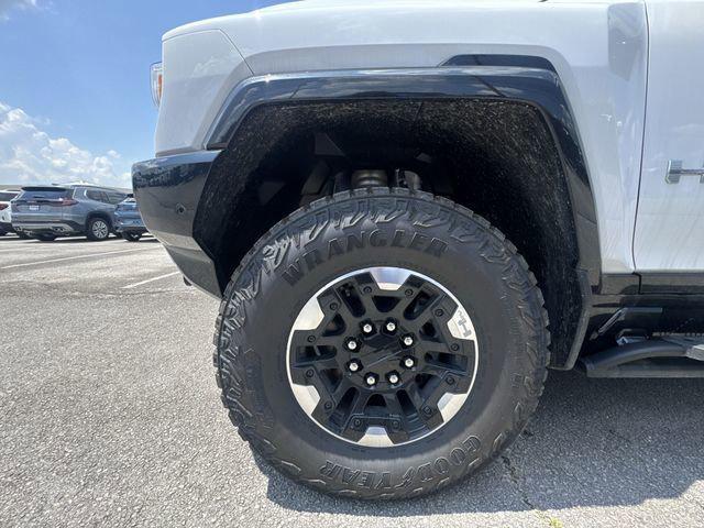 new 2025 GMC HUMMER EV Pickup car, priced at $103,837