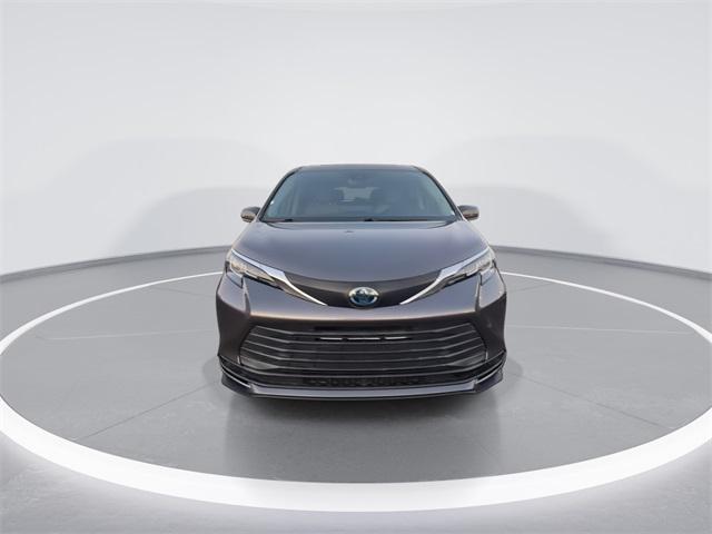 used 2021 Toyota Sienna car, priced at $33,455