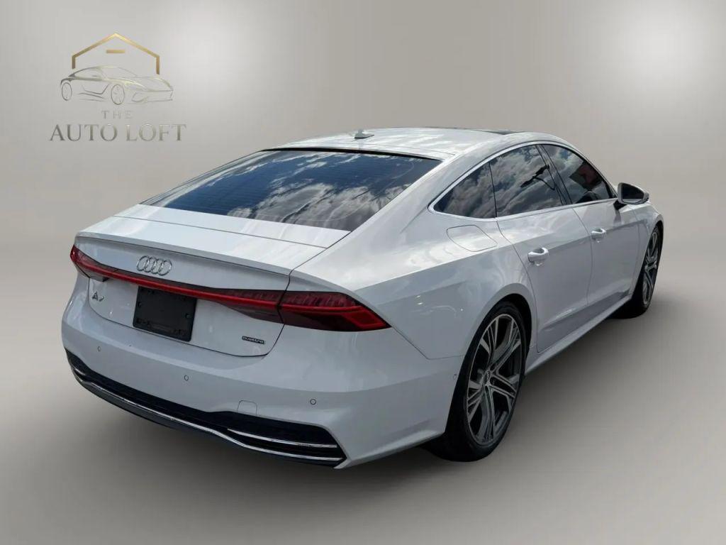 Audi A7 view 5
