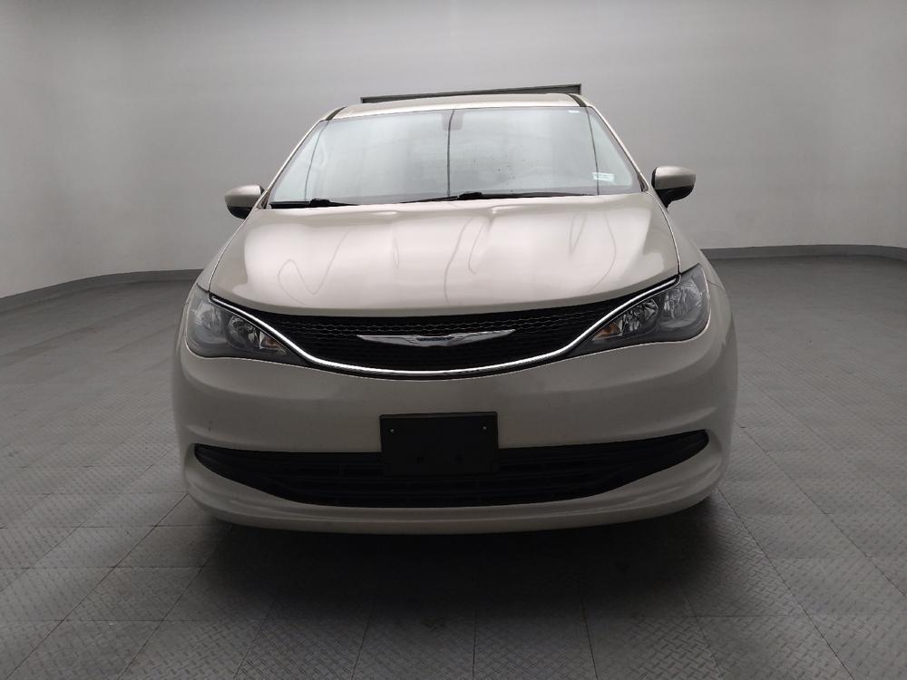 used 2017 Chrysler Pacifica car, priced at $14,495