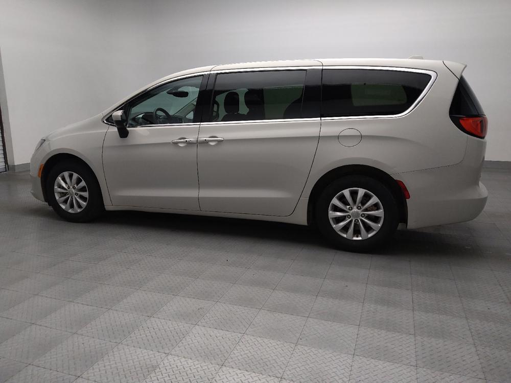 used 2017 Chrysler Pacifica car, priced at $14,495