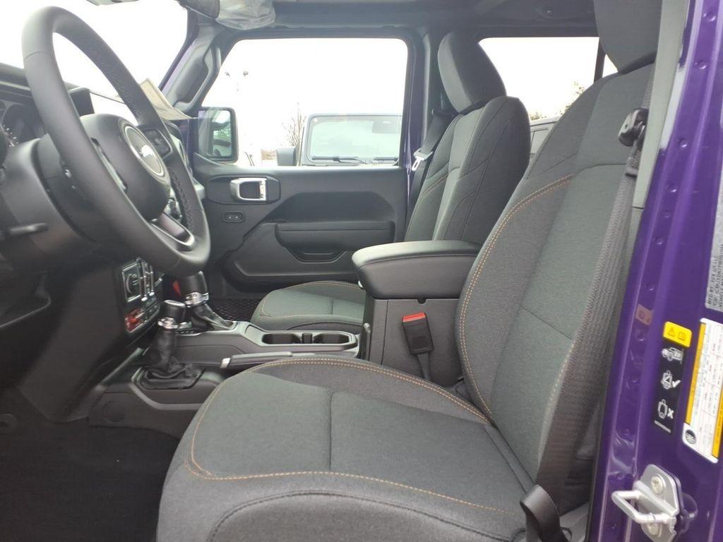 new 2026 Jeep Wrangler car, priced at $51,692